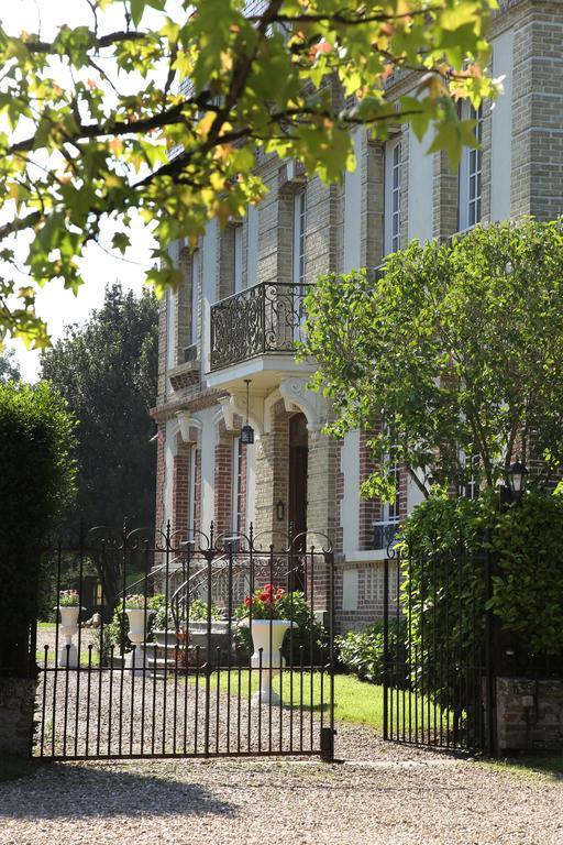 Manoir Le Mesnil Saint-Martin-aux-Chartrains Exterior foto